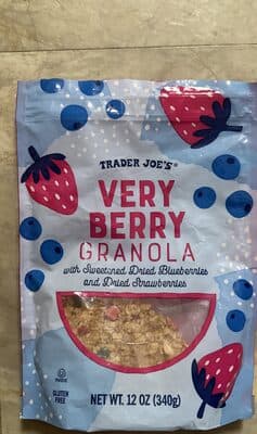 VERY BERRY GRANOLA