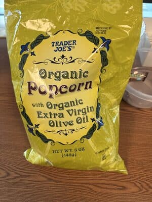 Organic Popcorn with Organic Extra Virgin Olive Oil