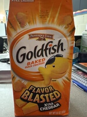 Flavor Blasted Xtra Cheddar Baked Snack Crackers