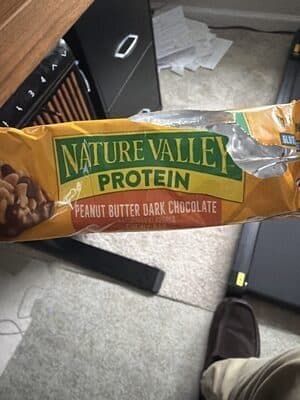 PEANUT BUTTER DARK CHOCOLATE CHEWY BAR