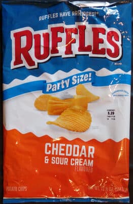 CHEDDAR & SOUR CREAM FLAVORED