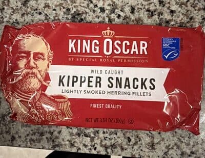 KIPPER SNACKS Lightly Smoked Herring Fillets