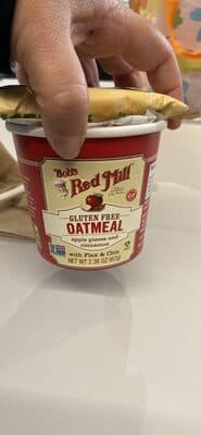 GLUTEN FREE OATMEAL apple pieces and cinnamon