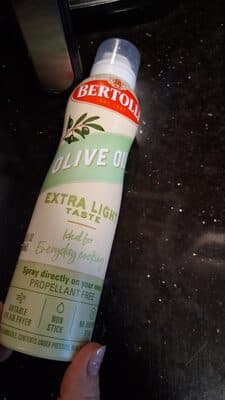 100% Extra Light Tasting Olive Oil Spray