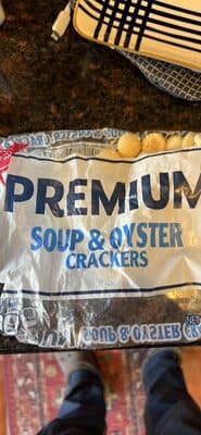 PREMIUM SOUP & OYSTER CRACKERS