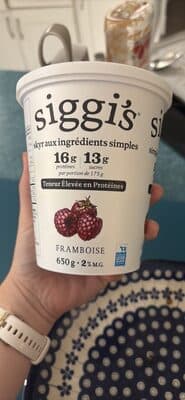 siggi's skyr aux ingrédients simples framboise