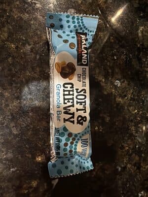 Chocolate Chip Soft & Chewy Granola Bar
