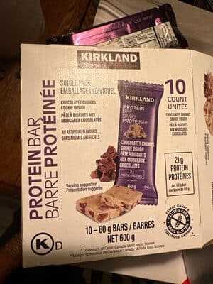 CHOCOLATEY CHUNKS COOKIE DOUGH PROTEIN BAR