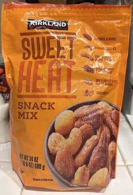 Sweet Heat Snack Mix