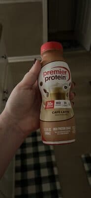 CAFÉ LATTE