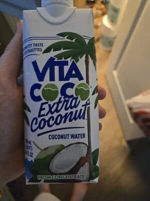 Coconut Water With Pressed Coconut