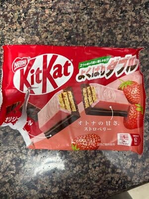 Kit-Kat Double Chocolate & Strawberry Flavor