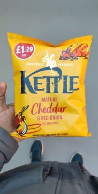 KETTLE Mature Cheddar & Red Onion Potato Chips