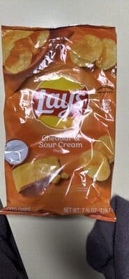 CHEDDAR & SOUR CREAM flavored