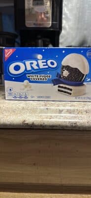 WHITE FUDGE COVERED SANDWICH COOKIES