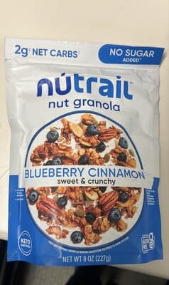 nut granola blueberry cinnamon